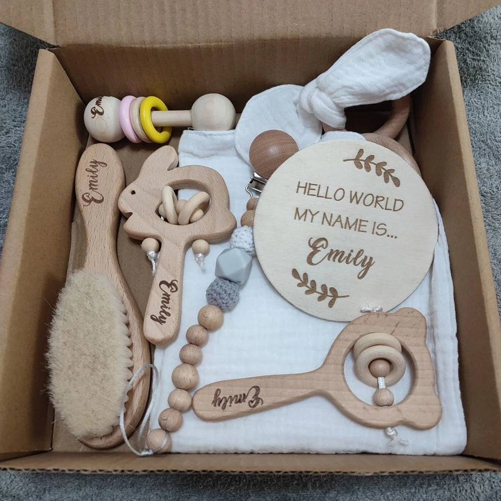 Baby gift box with personalized wooden plaque